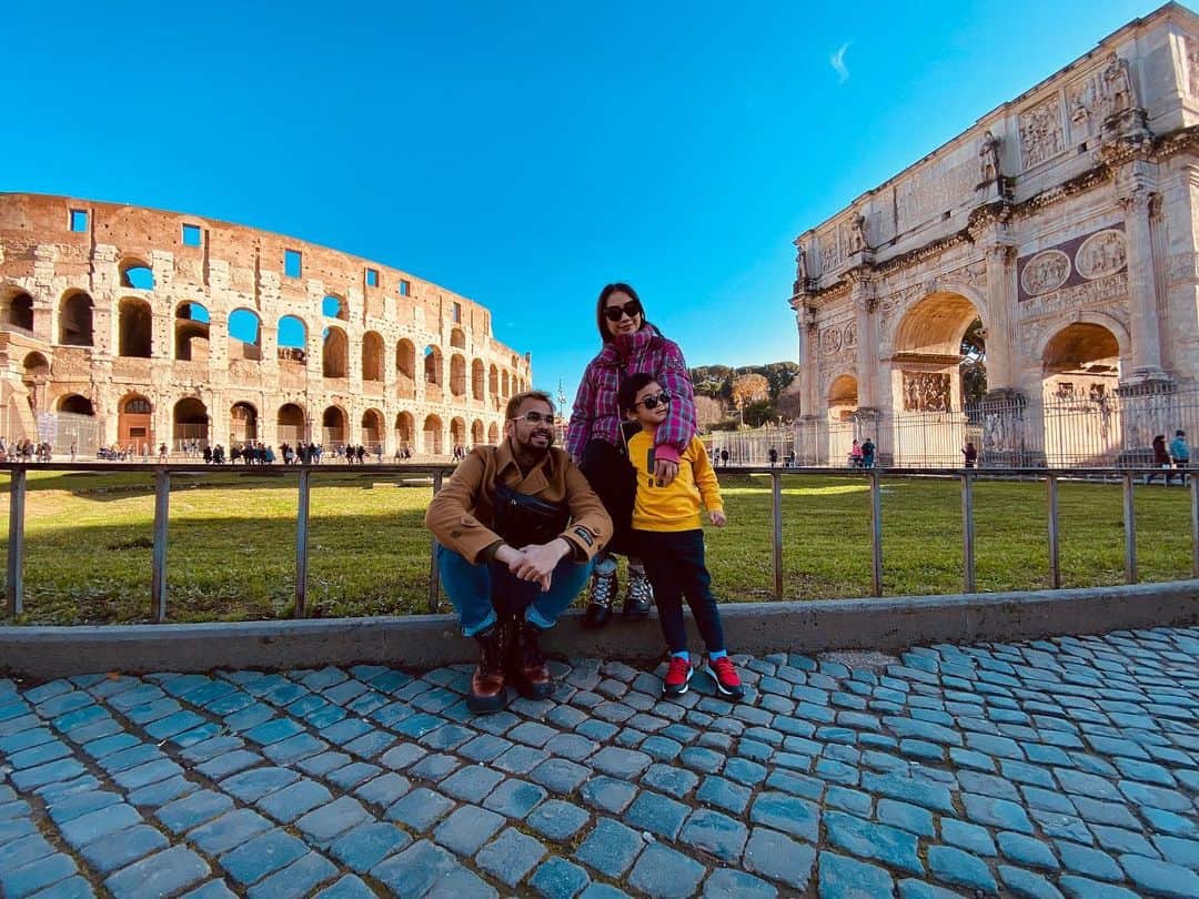 Raffi Ahmadさんのインスタグラム写真 - (Raffi AhmadInstagram)「Roma 🙏 Colosseo 🇮🇹❤️ " Colloseum "」12月24日 22時04分 - raffinagita1717