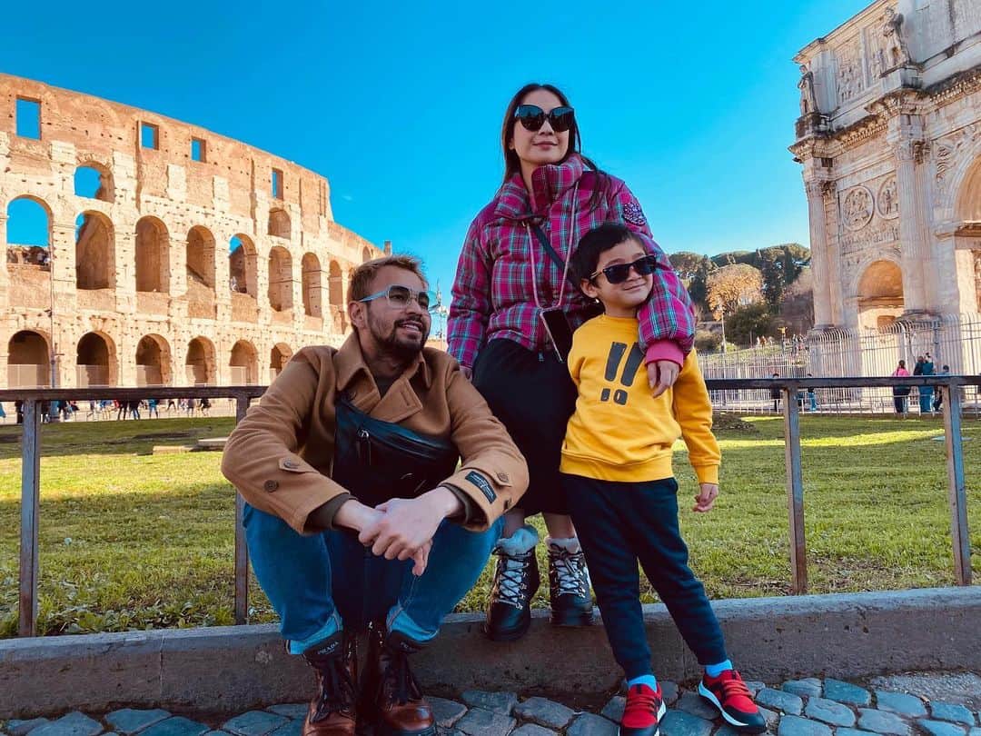 Raffi Ahmadさんのインスタグラム写真 - (Raffi AhmadInstagram)「Roma 🙏 Colosseo 🇮🇹❤️ " Colloseum "」12月24日 22時04分 - raffinagita1717