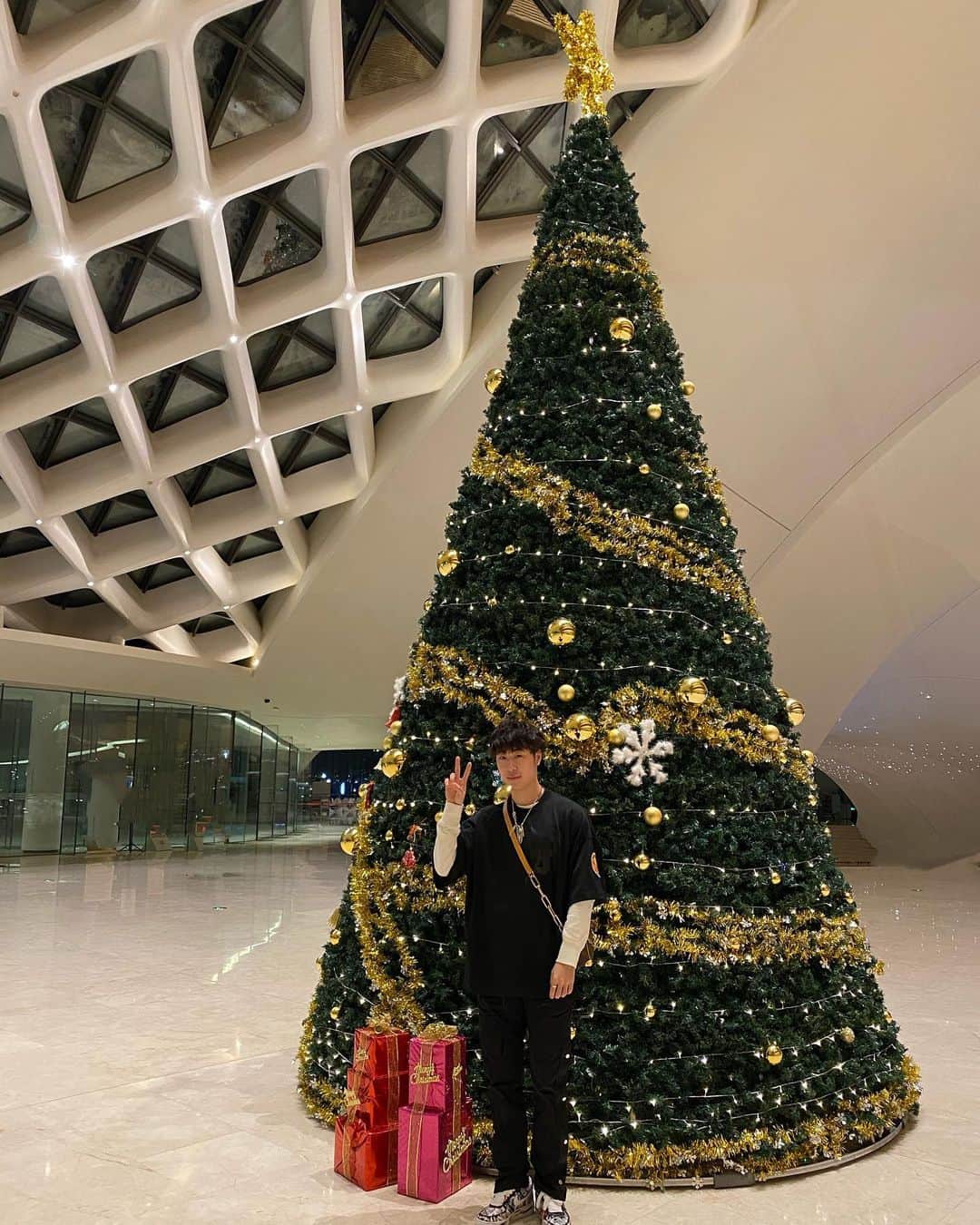 金博洋さんのインスタグラム写真 - (金博洋Instagram)「Merry Christmas 🎅 🎄🎁」12月24日 22時12分 - 1j0b0y3