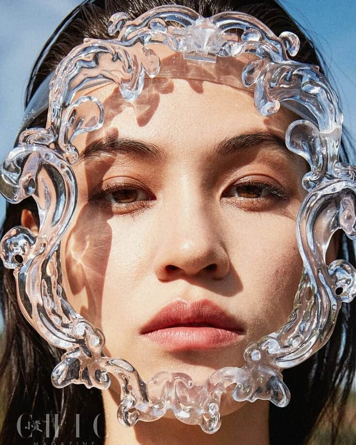 Kiko Mizuhara Fanstagramさんのインスタグラム写真 - (Kiko Mizuhara FanstagramInstagram)「CHIC Magazine January 2020 Issue ❤❤ Photography by Li He Styling by Jiacheng Wu  Hair&Makeup by Rie Shiraishi #水原希子 #kikomizuhara」12月24日 22時20分 - k_i_k_o_x_