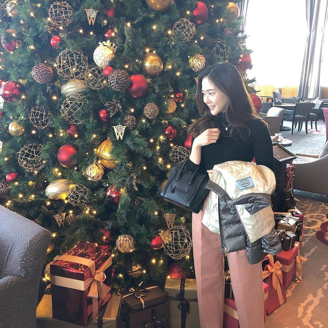 小原星のインスタグラム：「メリークリスマスイヴ🎄🎁❤️ #メリクリ #あと3日🏃‍♀️♡ #クリスマスだから夜更かし」