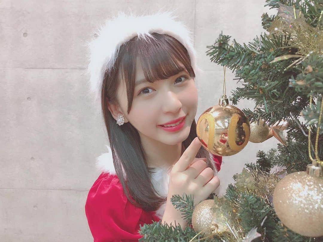 堺萌香さんのインスタグラム写真 - (堺萌香Instagram)「🎄 久しぶりの投稿🧤  クリスマスなので サンタの格好したよー🤶🏻 #クリスマスイブ #christmaseve #サンタ」12月24日 22時44分 - hkt48_moeka