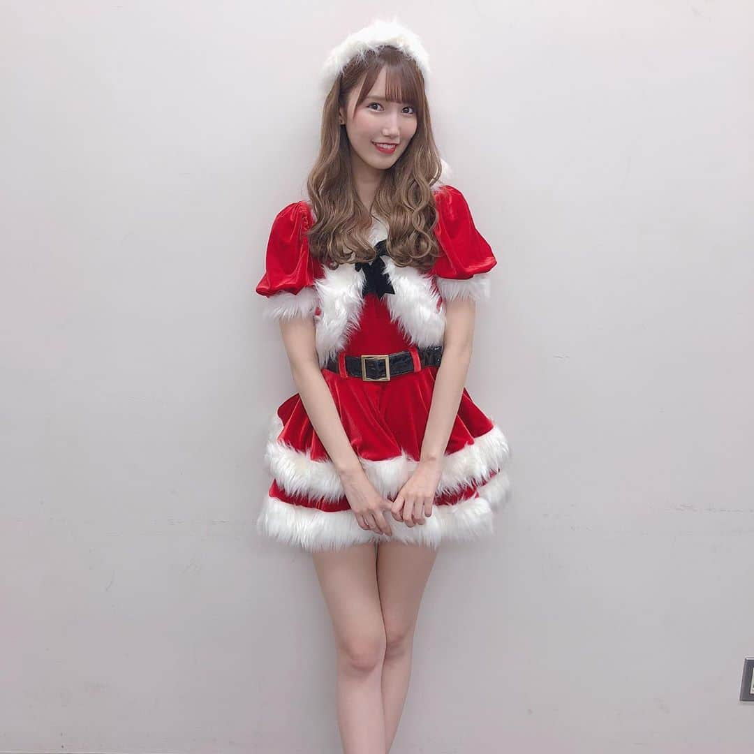 田中菜津美さんのインスタグラム写真 - (田中菜津美Instagram)「メリークリスマスイブ🎄💕 全身写真もあるから見てね☺️ . サンタ着るのも最後だぁ。笑 見納め😌 . #ootd #christmas #クリスマス #サンタコス #メリクリ #コスプレ」12月24日 22時44分 - natsumitanaka_0810