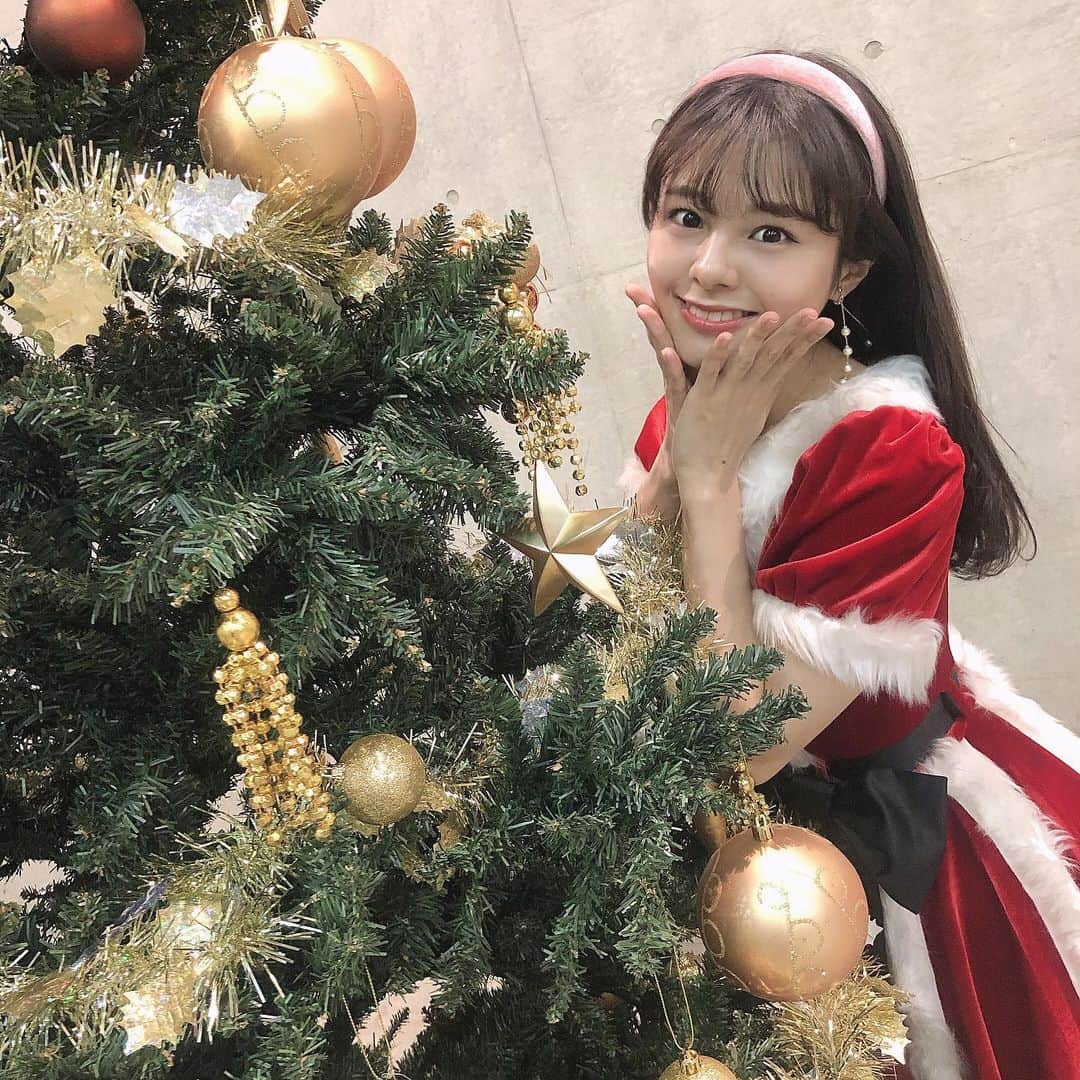 本間日陽さんのインスタグラム写真 - (本間日陽Instagram)「* Merry Xmas🎅🏻🎁🎄 握手会ありがとうございました！ 今年もたくさん会いに来てくれて 感謝の気持ちでいっぱいです💌  #クリスマス #christmas #xmas」12月24日 22時49分 - hinata_homma1110