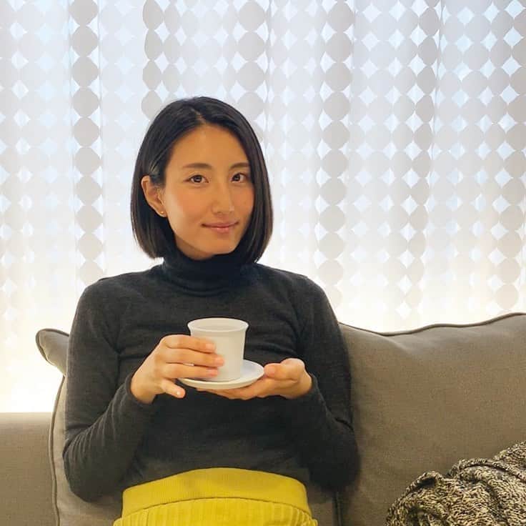 望月一花のインスタグラム：「穴場素敵カフェを見つけるのが特技です☕️ 素敵な日々を🕊」