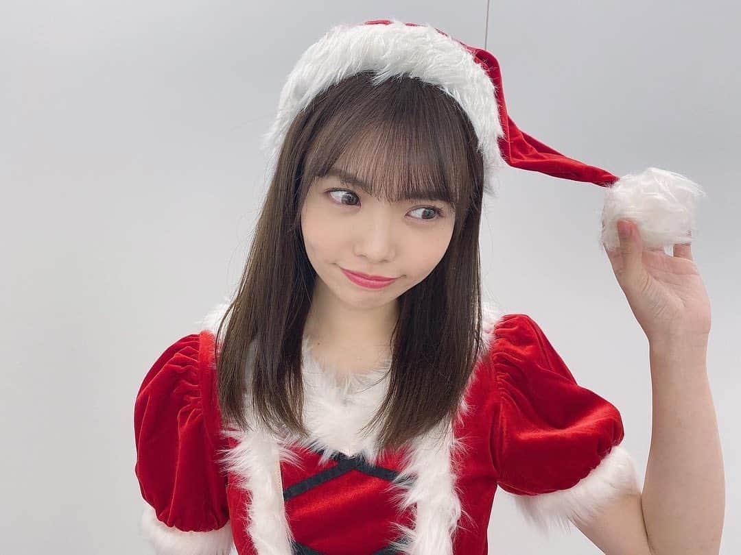 渕上舞さんのインスタグラム写真 - (渕上舞Instagram)「クリスマスは毎年、﻿ サンタさんになります…🤭❤️﻿ ﻿ ﻿ #クリスマスイブ #AKB48 #握手会 #thankyou #年内最後 #来年もたくさんお会いできますように﻿ #待ってます﻿ #サンタ #サンタコス #クリスマスコスプレ  #毎年恒例 #サンタになるお仕事」12月24日 23時00分 - mai_fuchigami_48