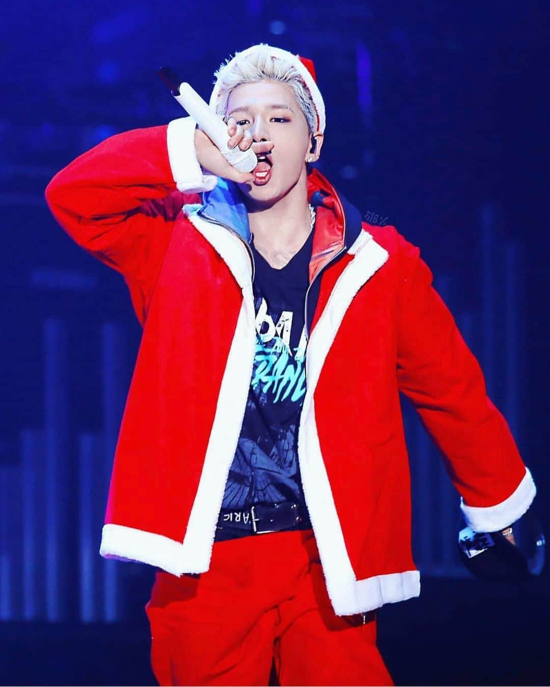 SOLさんのインスタグラム写真 - (SOLInstagram)「Merry Christmas ✝️💕」12月24日 23時07分 - __youngbae__