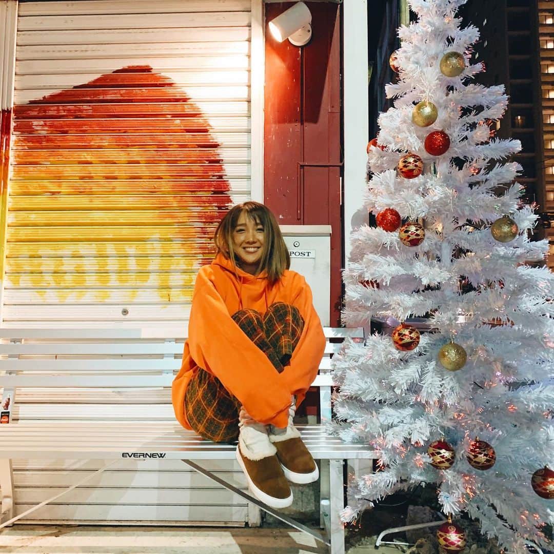マイコ さんのインスタグラム写真 - (マイコ Instagram)「* ツリーあったよ🎄 地元みたいに落ち着くお店が 志木にも。 Merry Christmas Eve🎁 ・ ・ ・ ・ #christmaseve#christmastree」12月24日 23時18分 - maicorori