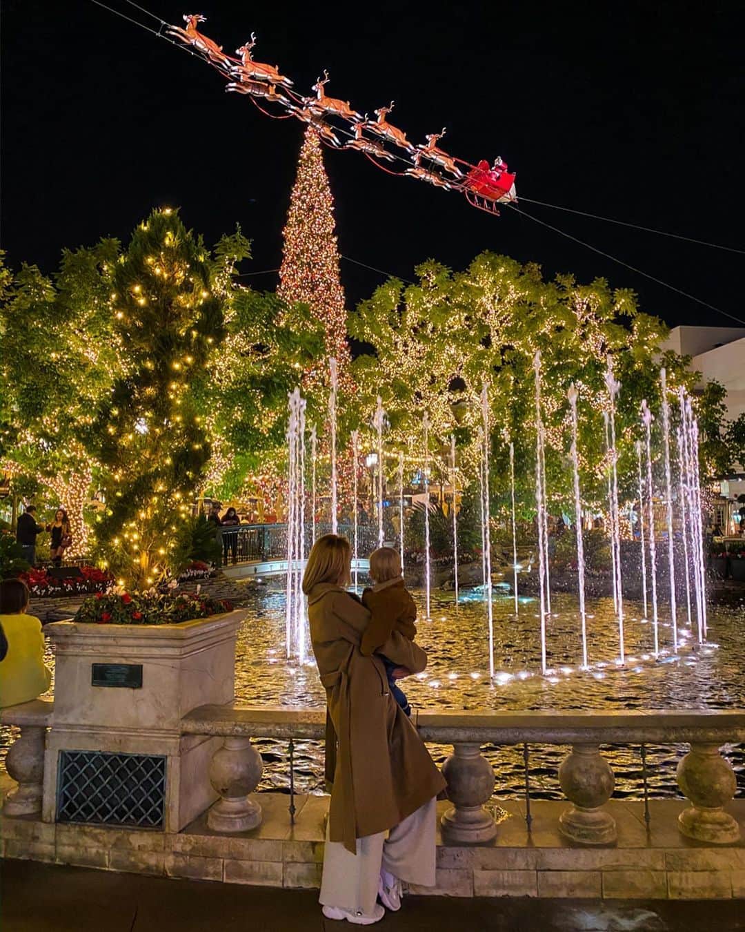 リアノン・ランゲラック（ミッチェル・ランゲラックの妻）のインスタグラム：「Merry Christmas❣️❤️❣️」