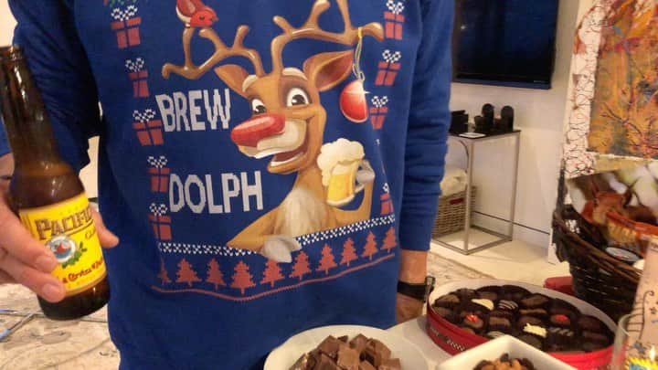 ドルフ・ラングレンのインスタグラム：「A Very Merry Christmas from Los Angeles! Another vegan spread with a bit of cheatin’ 🎄🎄🎅🎅🍾」