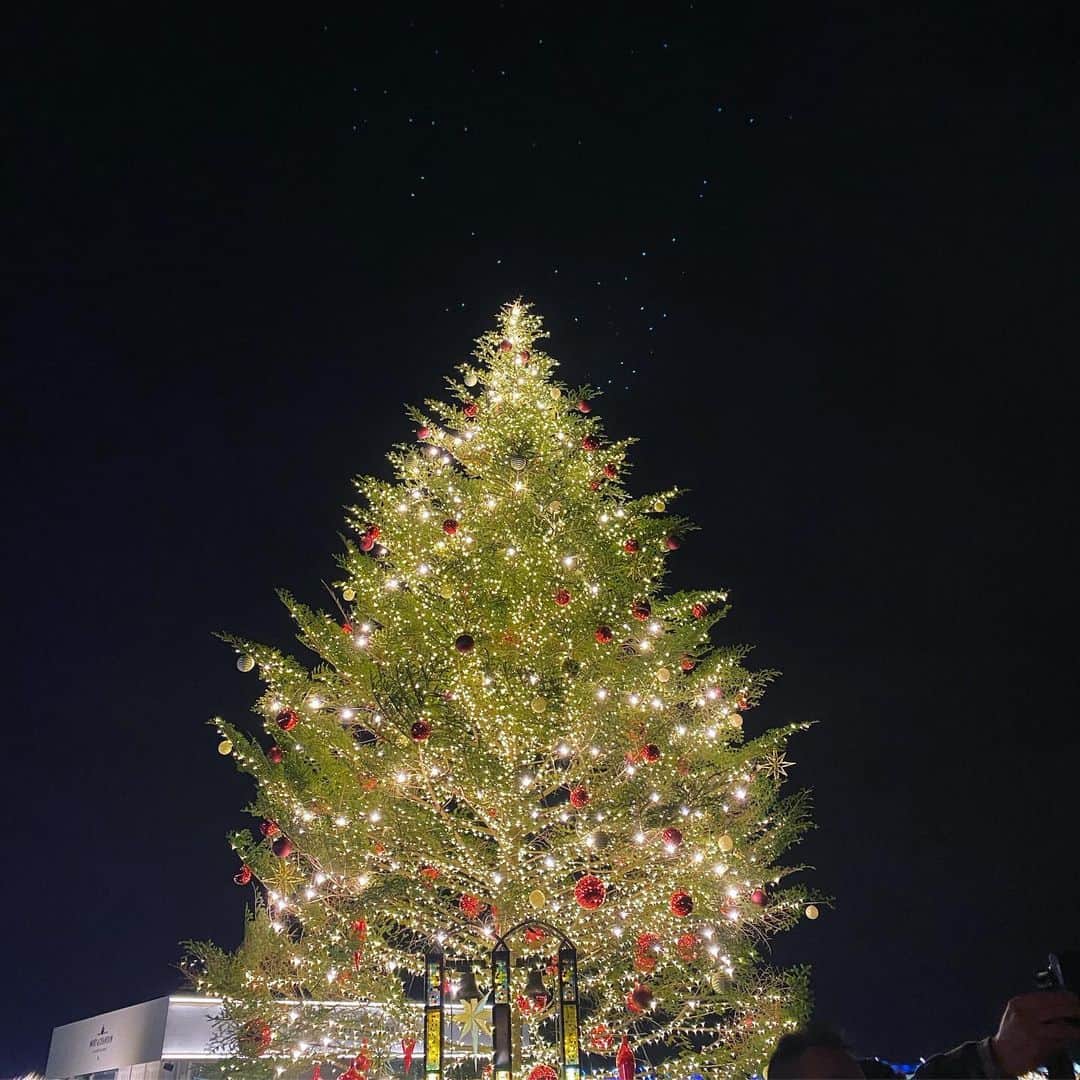 のインスタグラム：「Merry Christmas🎄🎄 小学6くらいまでサンタクロース🎅のプレゼントとお手紙交換をめっちゃ楽しみにしていたのが懐かしい。。。」