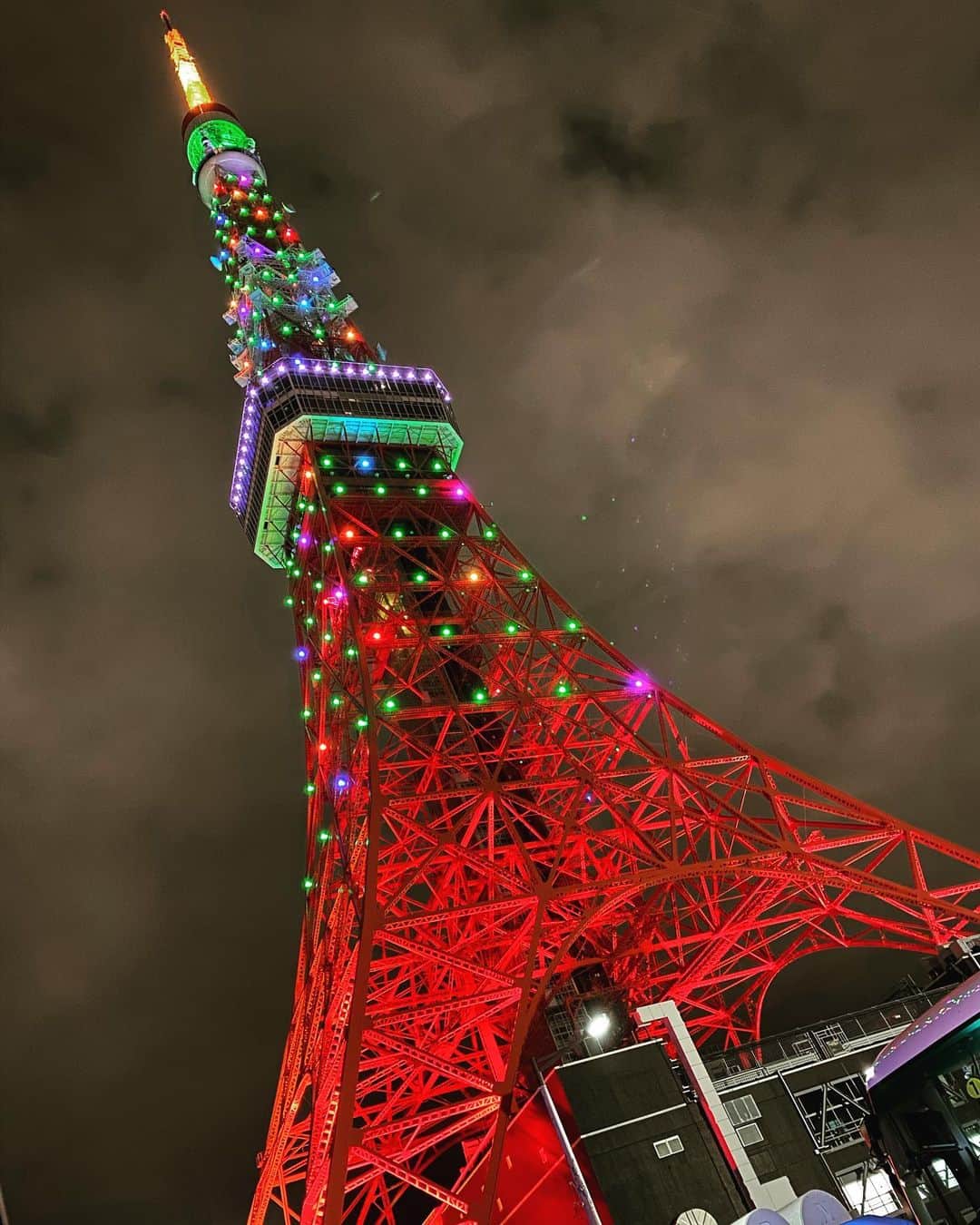 あやなんさんのインスタグラム写真 - (あやなんInstagram)「2019クリスマスイブ〜！！ ドライブがてら東京タワーチラ見💓 めっちゃ綺麗だった(´•ω•̥`)」12月24日 23時54分 - ayachan_0619
