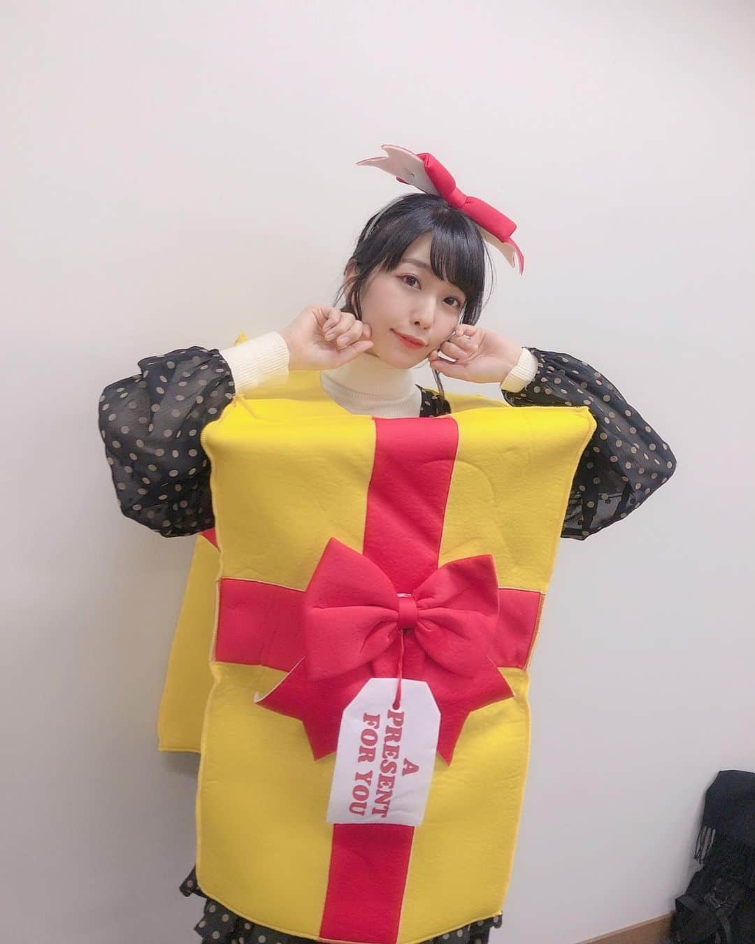 愛美さんのインスタグラム写真 - (愛美Instagram)「. Happy birthday to me!!!!🎁✨ . .」12月25日 0時48分 - aimin_official