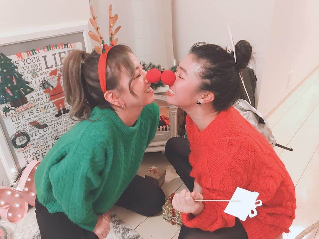 宏実のインスタグラム：「🎄MERRY CHRISTMAS🎄 #chrismasparty #christmas  #christmas2019  #クリパ #クリパ女子会 #偶然のクリスマスカラー  #greenandred #haneypresets  @haneypresets」