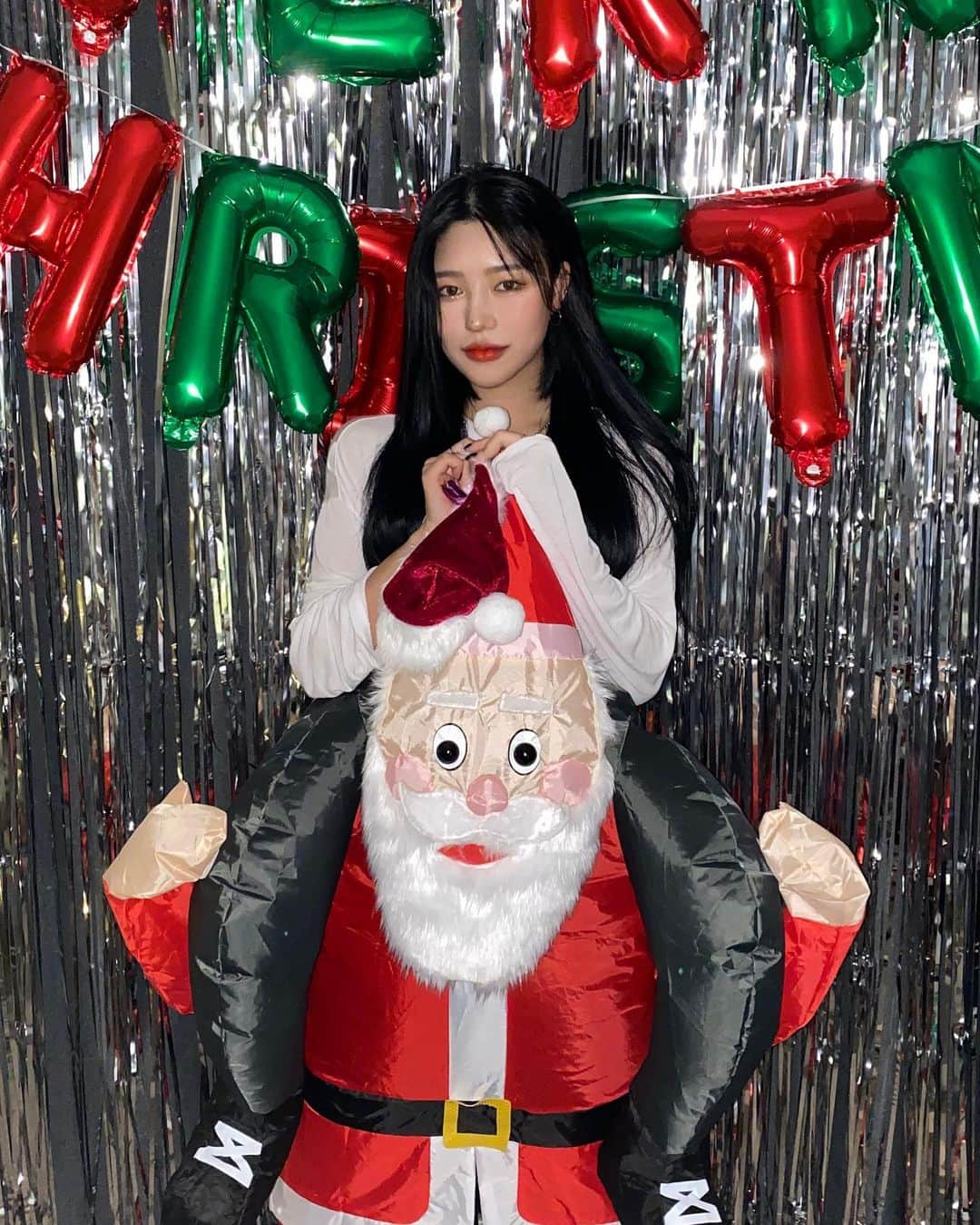 チェユラさんのインスタグラム写真 - (チェユラInstagram)「할로윈아니고 크리스마스 메리쿠리스마스!!🎄 22살두 안녀엉」12月25日 1時04分 - youra_ch0i