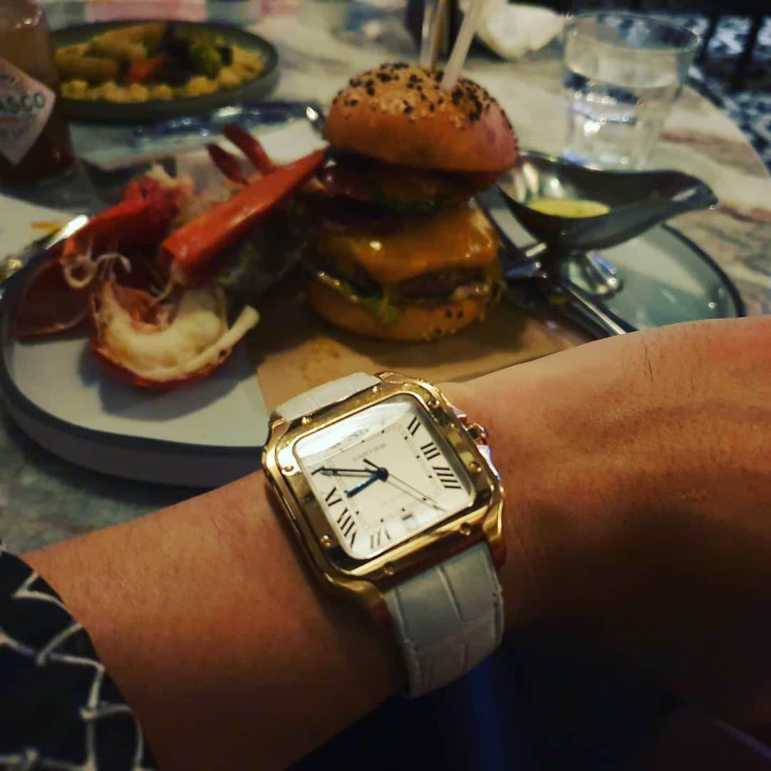 RCEOさんのインスタグラム写真 - (RCEOInstagram)「😋 #데일리 #데이트 #블로그 #모델  #santosdecartier #럽스타그램 #얼짱 #패션 #인스타그램 #오오티디 #촬영 #kfashion #watchaddict #koreanfashion #ulzzang #더위사냥 #송도 #센트럴파크 #맞팔 #맞팔은댓글 #선팔환영 #선팔맞팔 #맞팔선팔##cartier #cartierbracelet」12月25日 1時35分 - rccr7