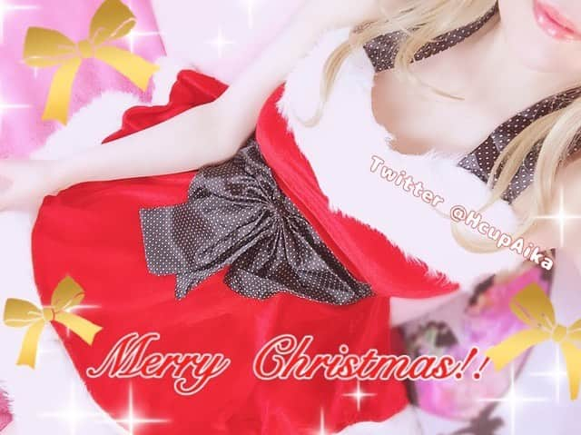 Aikaのインスタグラム：「Merry Christmas💝💝」