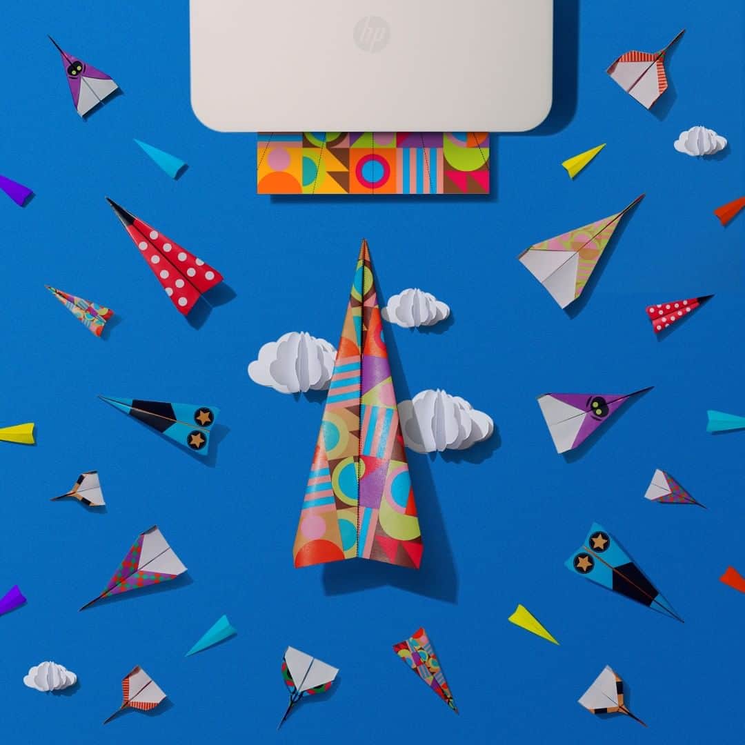 HP（ヒューレット・パッカード）のインスタグラム：「Print a fleet of paper planes at the link in bio.」