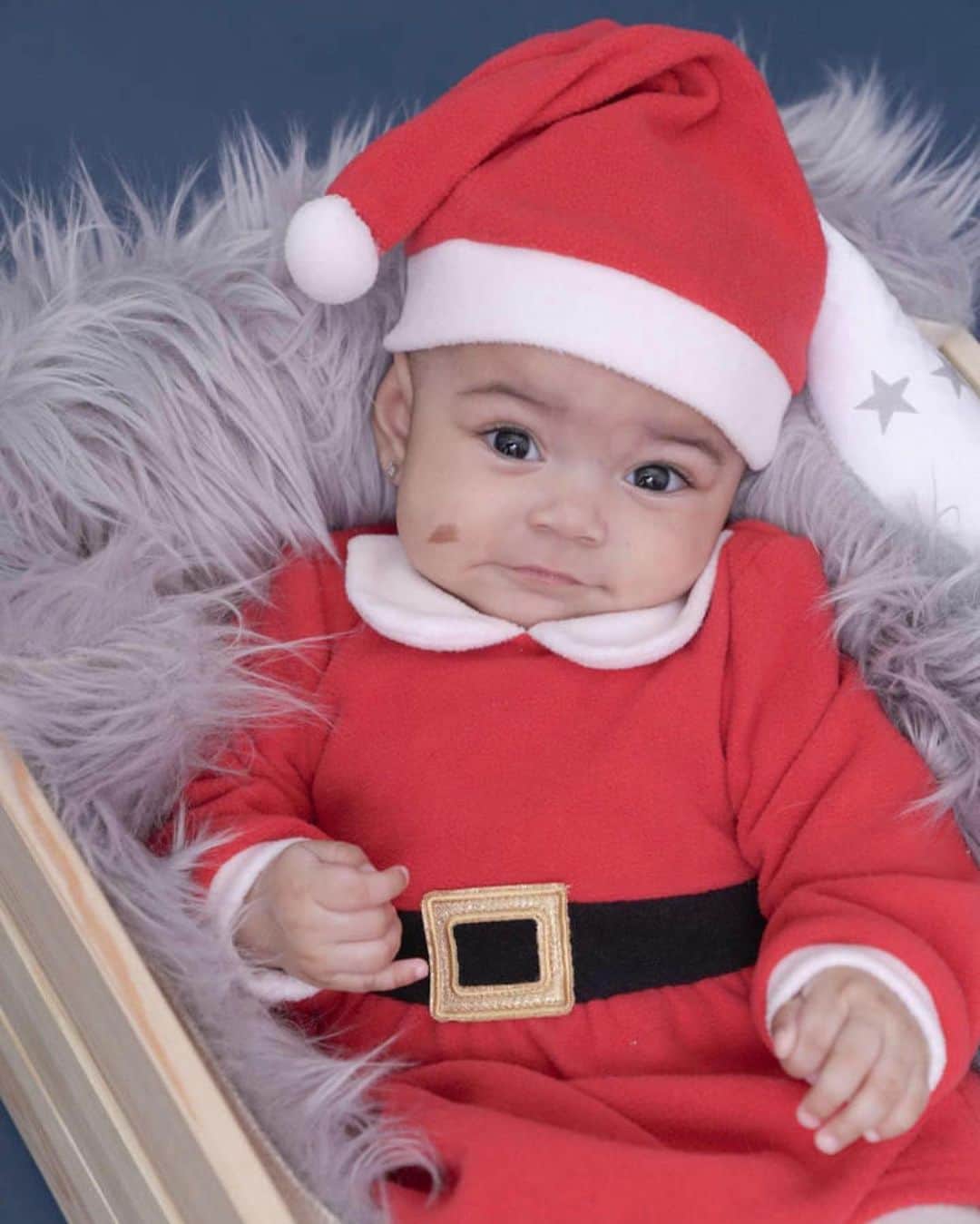ジョン・コルドバのインスタグラム：「Mi Bebe Noel preferida😍❤️ #feliznavidad 🎁」