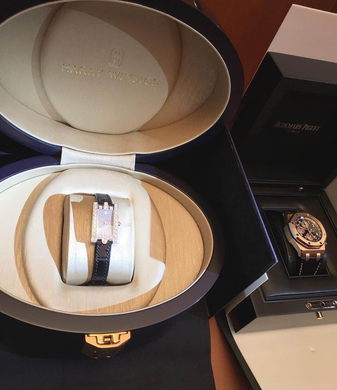 森下悠里さんのインスタグラム写真 - (森下悠里Instagram)「新しいコレクション💓 🎄🎅🎁✨✨ - 素敵な時計が似合う 素敵な女性にならなきゃ💓 - #merrychristmas #xmas #gift #presents🎁」12月25日 2時34分 - yuurimorishita