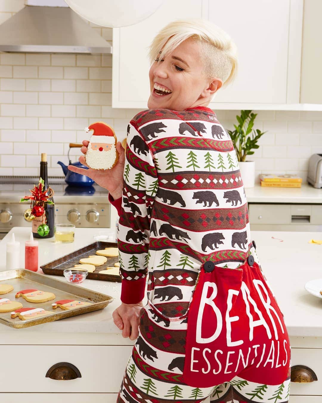 ハナー・ハートのインスタグラム：「Happy Merry Almost Christmas! 🎄🍁🎅 (double tap to tap that)」