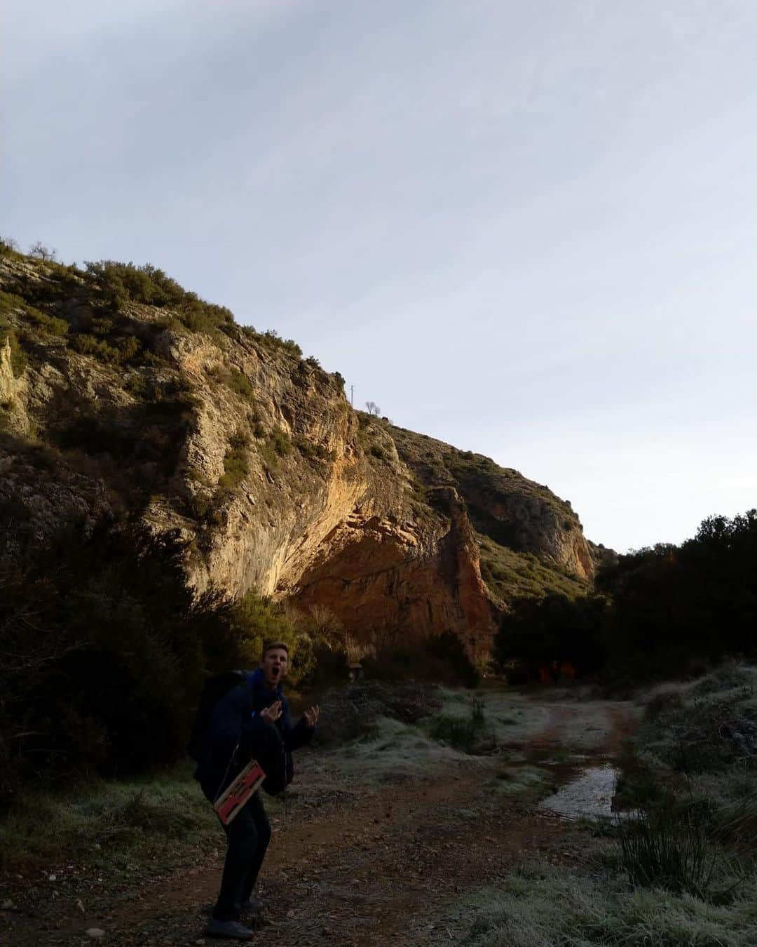 ヤコブ・シューベルトさんのインスタグラム写真 - (ヤコブ・シューベルトInstagram)「Last year I spent Christmas climbing in this crazy cave, this year it‘s family time again!  Merry Christmas everyone 🥳 • Photo by the one and only @georgparma 🔥」12月25日 3時05分 - jakob.schubert