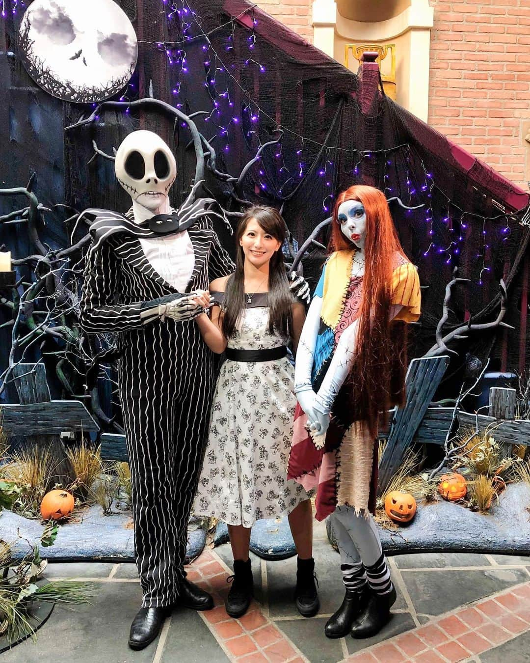 矢部あやさんのインスタグラム写真 - (矢部あやInstagram)「201811 4day ジャックとサリー♡ ・ #disneylandresort #thenightmarebeforechristmas  #jackskellington #sally」12月25日 13時11分 - yabedayo0622