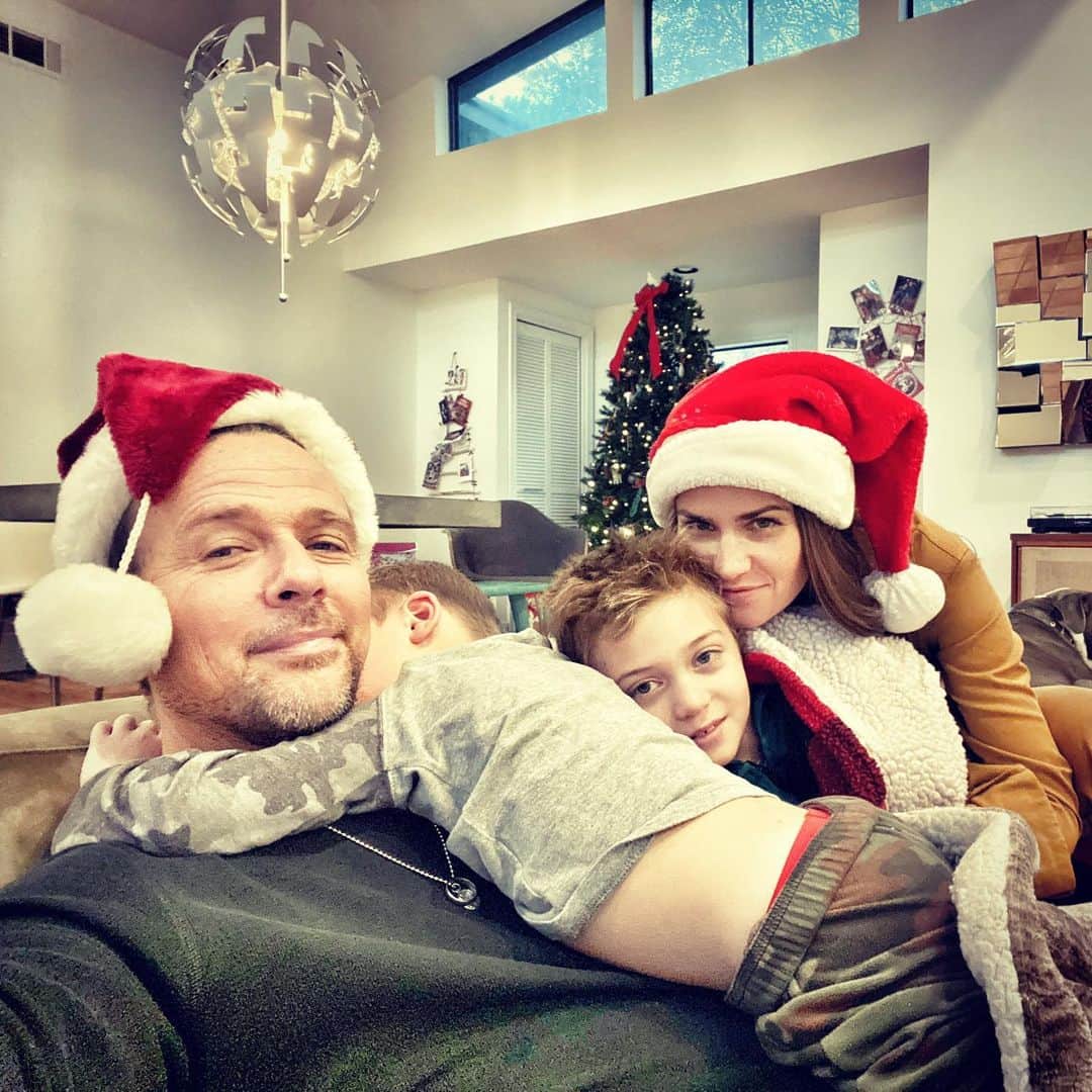 ショーン・パトリック・フラナリーのインスタグラム：「Merry Christmas all... and God bless!!」
