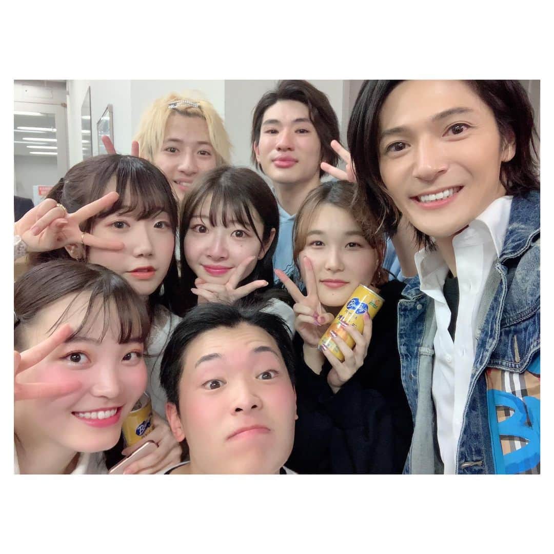 上田堪大さんのインスタグラム写真 - (上田堪大Instagram)「#舞台 #福岡ラプソディ #北九州 #ご来場ありがとうございました  #日経大 #ホリプロ #劇団鹿殺し #西尾さん から#クリスマスプレゼント #バスタオル もらいました。 #ありがとうございます」12月25日 13時18分 - kandai_1021