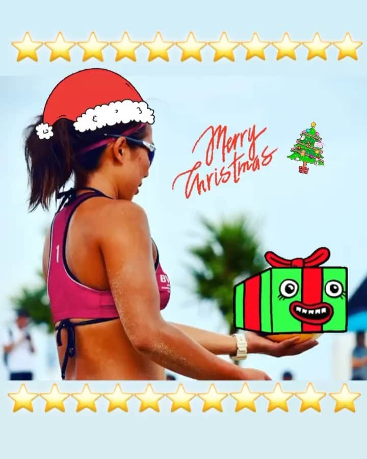 のインスタグラム：「🌻 ✨🎄Merry Christmas🎄✨ ✨ 残念ながら… わたくしに、サンタさんからのプレゼントはまだ届いてません…笑 気長に待ってみましょう🎅 #merrychristmas #Xmas #サンタクロース  クリスマスまでには〜間に合う様に〜 私の元へ〜帰って来てね〜と歌ってみる。 あ…でも、そもそも戻ってくる人さえ心当たりなし🤣🤣🤣 皆さま、素敵なクリスマスを💝」
