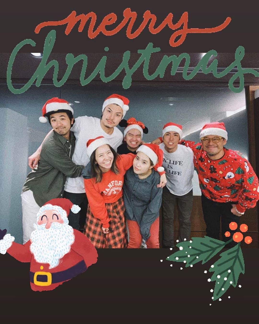青木大輔のインスタグラム：「メリークリスマス🎄 皆さま、素敵なクリスマスを過ごしてくださいね〜🎶 #tiechel#merrychristmas #2019」