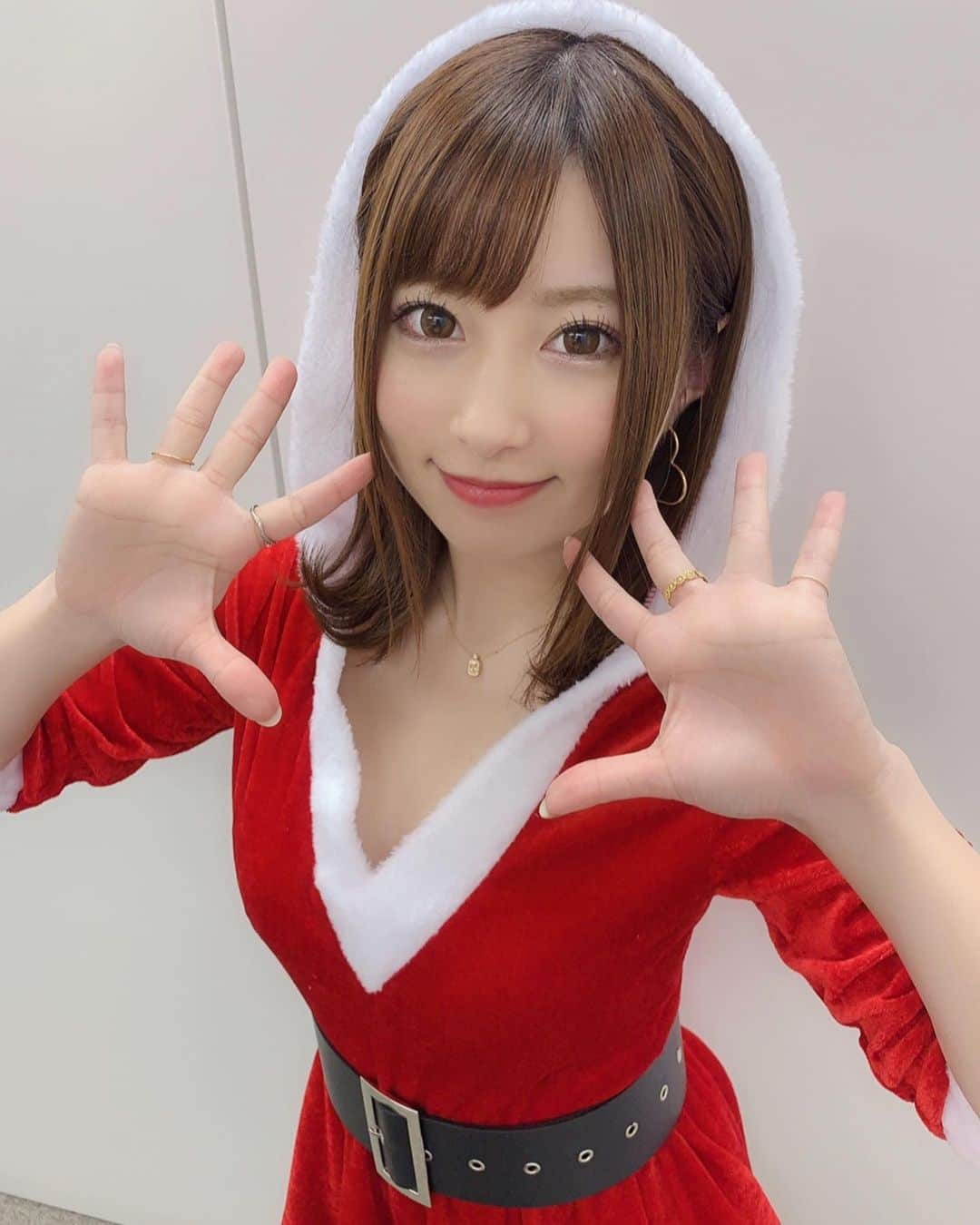 成瀬心美さんのインスタグラム写真 - (成瀬心美Instagram)「🎄 . . Merry Christmas✨ . . #red #or #green #merrychristmas #christmas #2019 #サンタコス #🎅 #🤶」12月25日 14時29分 - coco3ndazo