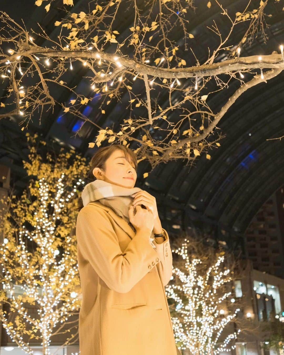 森木美和さんのインスタグラム写真 - (森木美和Instagram)「メリークリスマス🎄♫﻿ ﻿ 何か祈ってる、、？😅﻿ ﻿ ステキなクリスマスを❄️❄️﻿ ﻿ ﻿ #寒い#メリークリスマス#xmas ﻿ #恵比寿ガーデンプレイス#イルミネーション#クリスマスツリー#ライトアップ#デートスポット#東京デート #クリスマス#illumination #lightup #christmas #christmastree  #旅行 #国内旅行#ポートレート」12月25日 7時05分 - miwamoriki