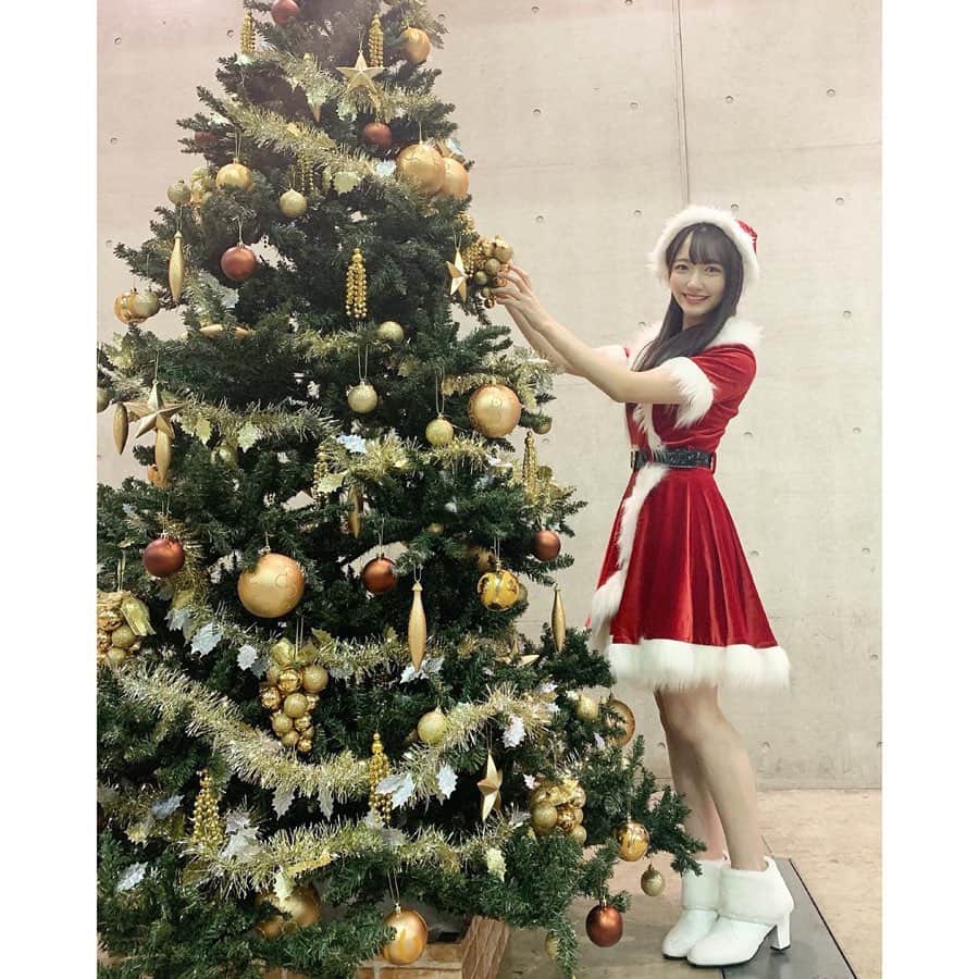 石田千穂さんのインスタグラム写真 - (石田千穂Instagram)「. merry christmas🎄 ． #クリスマス #サンタ #握手会 #STU48 #idol #石田千穂」12月25日 8時01分 - chiho_ishida