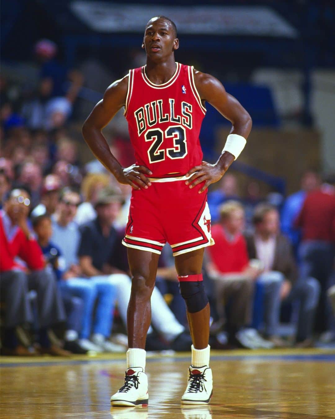 HYPEBEASTさんのインスタグラム写真 - (HYPEBEASTInstagram)「#hypeflix: @espn has shared a star-studded second trailer for its upcoming Michael Jordan documentary, 'The Last Dance.' This new preview shows the breath, depth and power of the project, as a laundry list of luminaries ranging from Barack Obama to Phil Jackson, Scottie Pippen, Kobe Bryant and Justin Timberlake are spotted sitting for interviews. Hit the link in bio to check out the clip.⁠ Photo: Robert Sullivan/AFP via Getty Images」12月25日 8時40分 - hypebeast