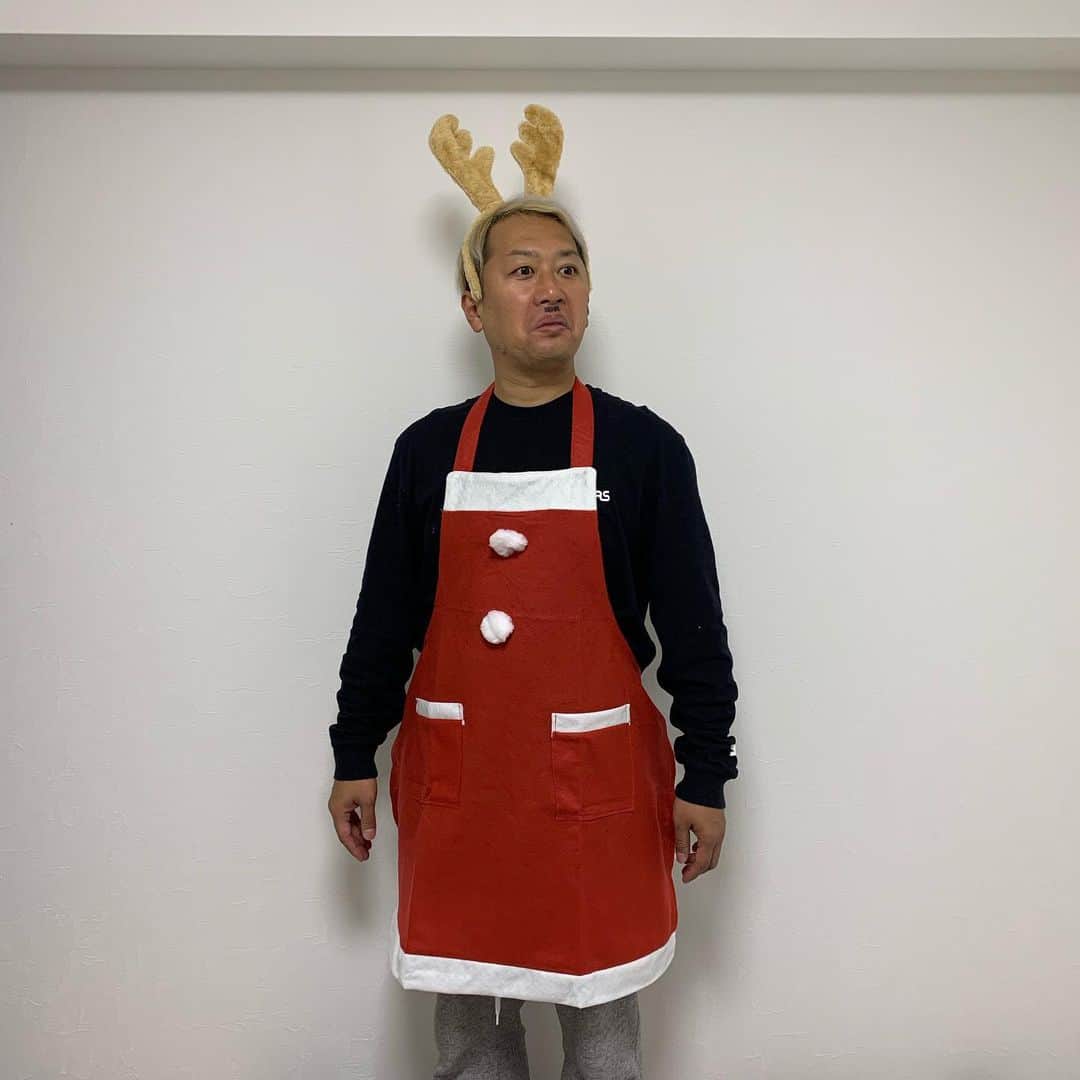 井本貴史さんのインスタグラム写真 - (井本貴史Instagram)「何故だ！のもとイブの夜ふみ #理由は聞かないで下さい ……… #皆さん素敵なクリスマスをお過ごし下さいませ #メリークリスマス」12月25日 8時53分 - inomototakafumi