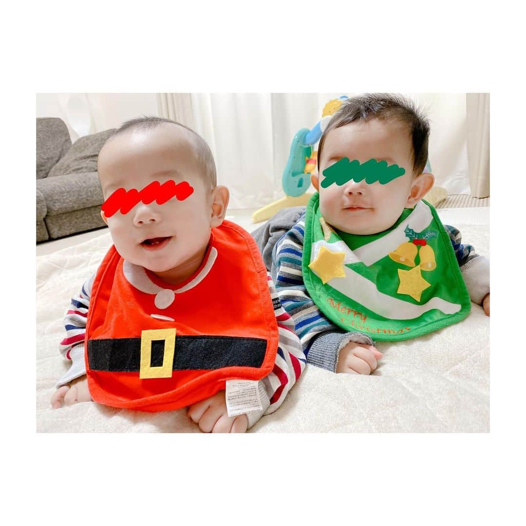 蒼井そらのインスタグラム：「They are the first Christmas.  Merry Christmas! * #twins #7monthsbaby #firstcristmas🎄」