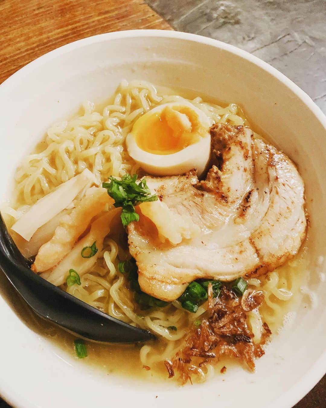 愛純もえりのインスタグラム：「ありがとう。 ご当地ラーメンたち🍜✨」