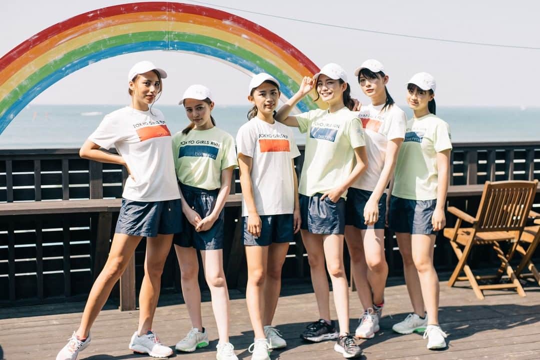 のインスタグラム：「8月にメンバーで撮った写真。 練習会の度に進化しているメンバーたち、時間の流れが早く感じます……！ #beachme #相模屋 #slendaginza #slenda #アンダーアーマー #tgr #tgc #東京ガールズコレクション #tokyogirlscollection #tokyogirlsrun #marathon #マラソン #sports #healthy #running #instagood #power #スポーツ #diet #ダイエット #ランニング #sportswear #workout #training #フルマラソン #ランニング女子 #rungirl #トレーニング #instarunning #健康」