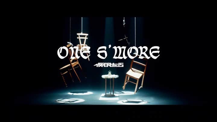 仮谷せいらのインスタグラム：「「ONE S'MORE」MVが公開されました🎥 監督は濱田明日也さん 🙎‍♂️ @28asuya  楽曲も衣装もメイクも照明もカメラワークも、 全てがかっこよすぎてどう表現しようか凄く悩んだけど、 今の私を私自身で表現しよう！と挑戦してみました✨  とあるシーンで 撮影中ウルウル泣きそうになりました、、、 一瞬使われてた🥺笑  今回もやっぱり自信作😏 是非ご覧ください！！ https://youtu.be/gsF7ApuGmUQ  #ONES'MORE #仮谷せいら」