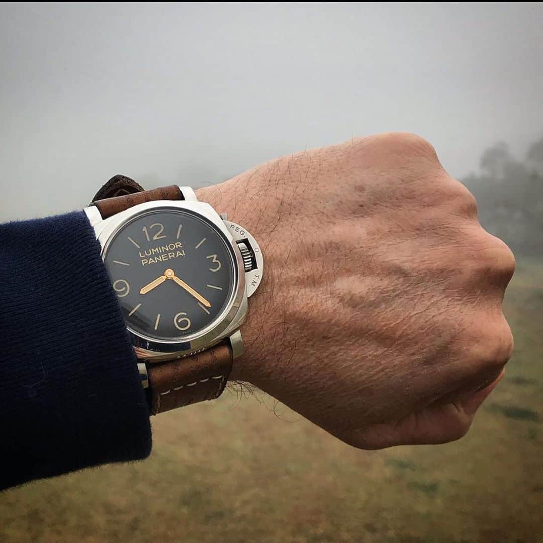 パネライのインスタグラム：「When simplicity outweighs complication.  The #Panerai #PAM372 47mm Luminor. Pic by @mr6t6」
