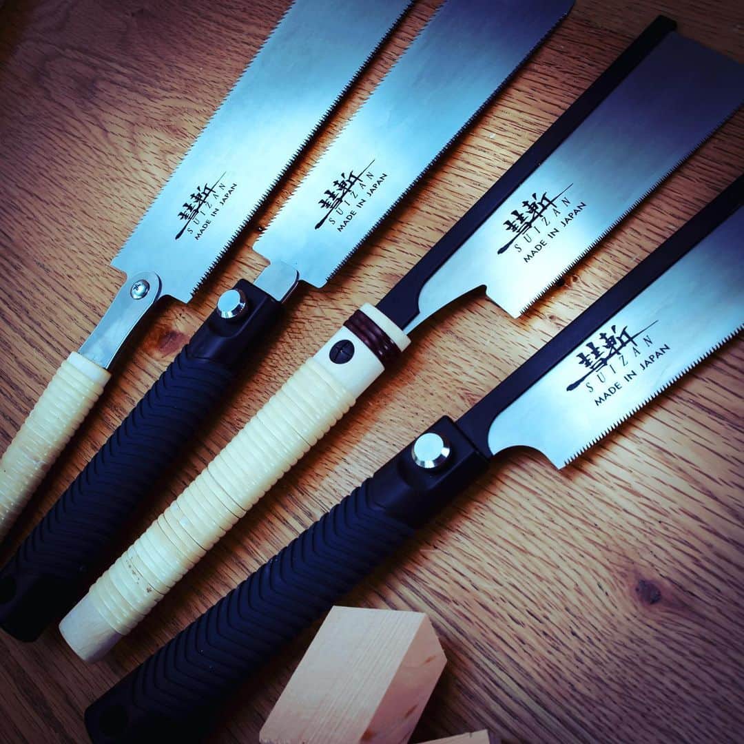 のインスタグラム：「7″ Dozuki (Dovetail) 6″ Dozuki (Dovetail) 7″ Ryoba (Double Edge) 9-1/2″ Ryoba (Double Edge)  #suizan #japanesesaw #japanesesaws #japanesetool #japanesetools #japaneseplane #craftman #craftmanship #ryoba #doubleedge #dovetail #dovetailsaw #handsaw #handplane #pullsaw #woodwork #woodworker #woodworkers #woodworking #woodworkingtools #furnitureworkshop #furnituredesign #furnituremakeover #furnituremaker #suizanjapan」