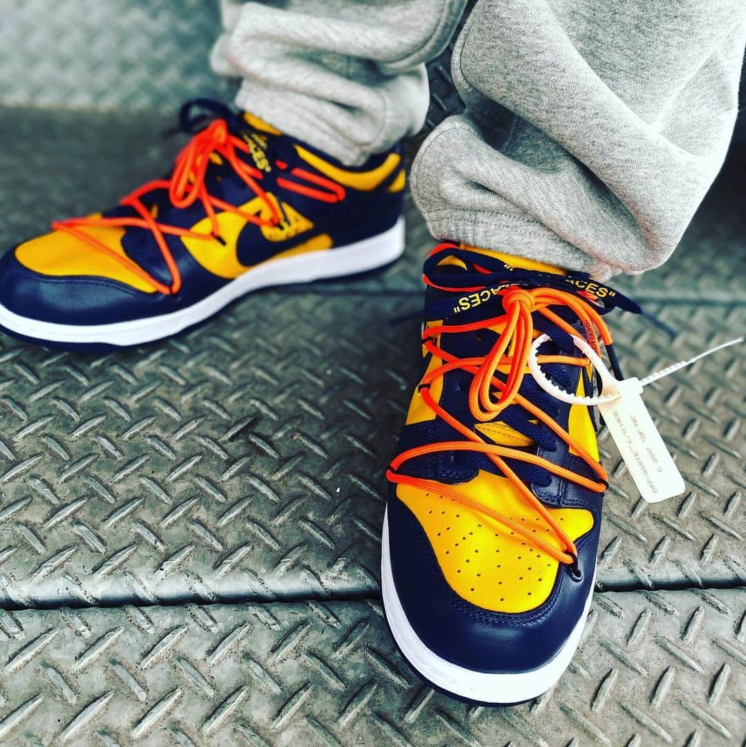 のインスタグラム：「メリークリスマス🎄  クリスマスだからグリーンおろせば良かった  #nike #offwhite #sneakers #sneakerhead #fashion #supreme #christmas #workout」