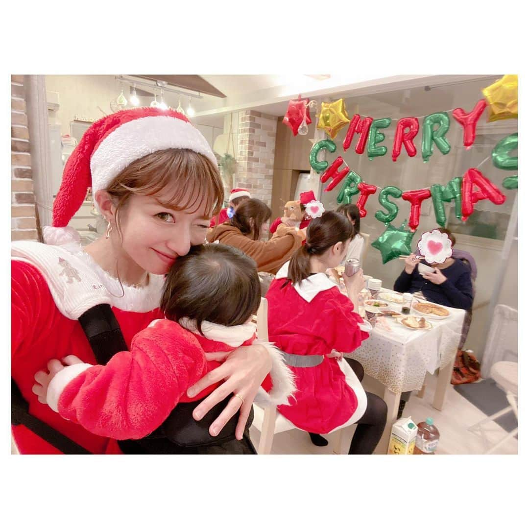 辻希美さんのインスタグラム写真 - (辻希美Instagram)「１日かけて作ったご飯も一瞬で無くなった Xmasディナー🍽🎅🎄💕"笑。  #クリスマスディナー #全て手作り #皆喜んでくれた #作り甲斐がある #🎅💕 #🎄💕」12月25日 11時03分 - tsujinozomi_official