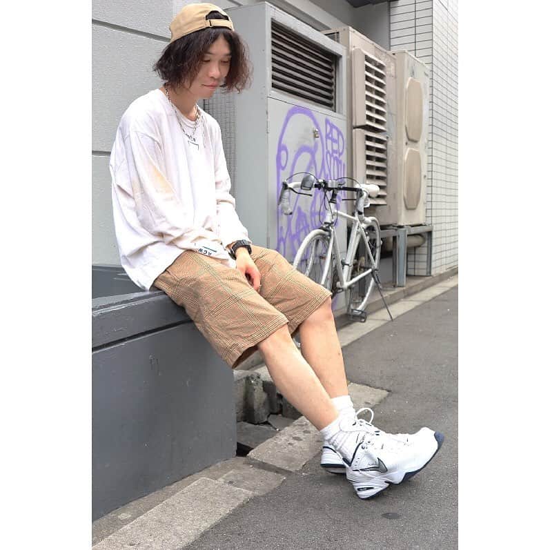 the STYLE SNIPのインスタグラム：「Center Line _ Tops #acoldwall Bottoms #engineeredgarments Footwear #martinrose × #nike Headwear #sasquatchfabrix. _ #thestylesnip #stylesnip #ragtag #streetstyle #streetsnap #ootd #fashion #used #ragtagshooting #ファッションをもっと自由にもっと楽しく」