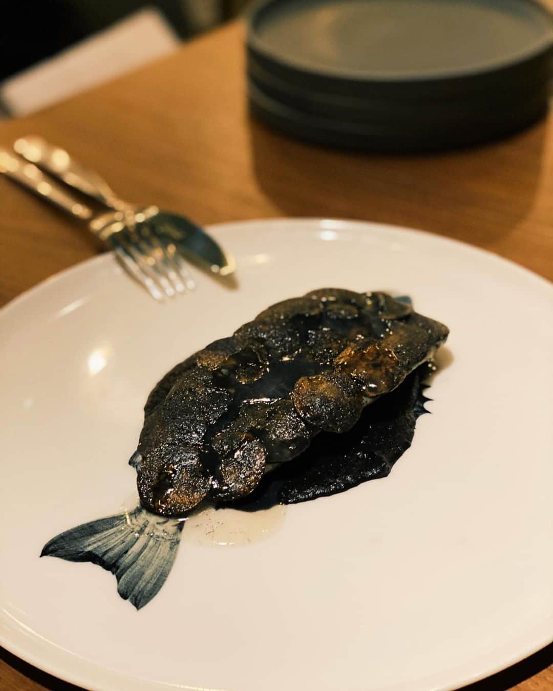 Risako Yamamotoさんのインスタグラム写真 - (Risako YamamotoInstagram)「聖なる夜in Kyoto🌙🗼 ・ 今年思い出深い思い出がたくさんあるわっきん、葵ちゃんと３人で今1番京都でhotなレストラン @erutan_kyoto へ🍽 ・ こだわり産地の新鮮なお野菜を使った斬新なお料理や、初めて食べたふわふわの生ハムに感動！✨ ・ 水菜をパスタのように食べるだなんて、素敵♡ 自分達で中を詰めるfinish up pizzaには大興奮でした♥️ ・ ・ 今年はお泊まりした思い出、笑い転げたり、富士登山もチャレンジしたり、辛い時も一緒に泣いて笑いに吹き飛ばしてくれる大好きな2人と2019年をほっこり幸せな気分になるクリスマスイブでした🎄 ・ ・ Merry Christmas♥️ #christmas #christmasdinner #クリスマス #erutanrestaurantbar #京都 #kyoto #京都グルメ」12月25日 12時23分 - risako_yamamoto