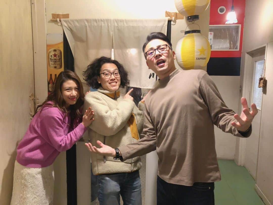 DJ みぃのインスタグラム：「年内ラスト火曜らじこーの収録を去年もお世話になった「瀬川」さんで！お酒も入りつつの忘年会らじこー色々と荒れましたが笑 美味しいお酒とご飯のおかげで楽しく終われました😂🤭放送は31日の夜9時からです！お楽しみに😋🎶 #らじこー #瀬川 さん #いつもありがとうございます #fmoh愛に溢れてる #熱い男奥田修二 #応援してますよじょうさん #忘年会 #カレーサラスパとおでんコロッケたまらんよ」