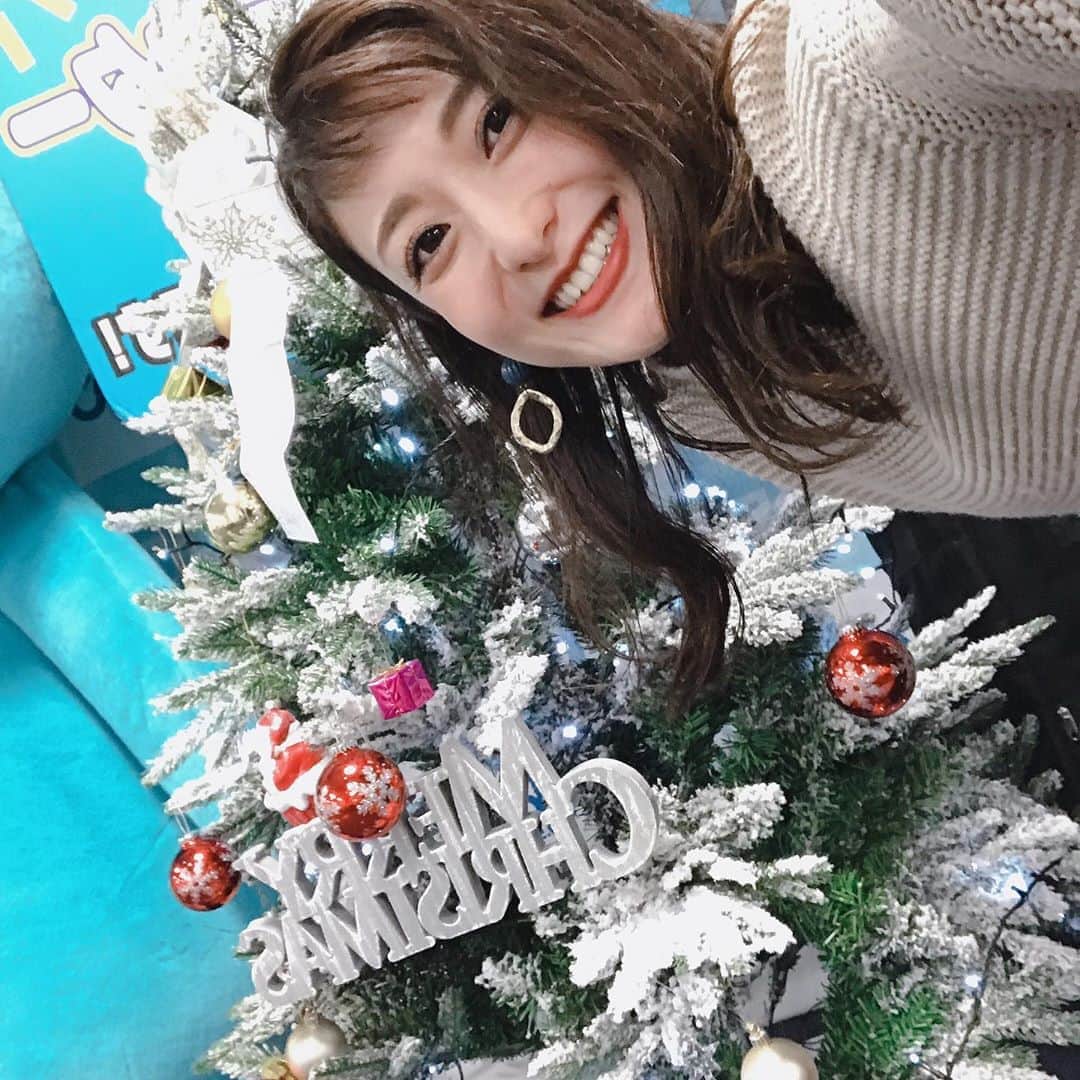 高橋麻美さんのインスタグラム写真 - (高橋麻美Instagram)「メリークリスマス🎄  #メリークリスマス#christmas#ツリー #クリスマスツリー#tree」12月25日 12時52分 - charmy421