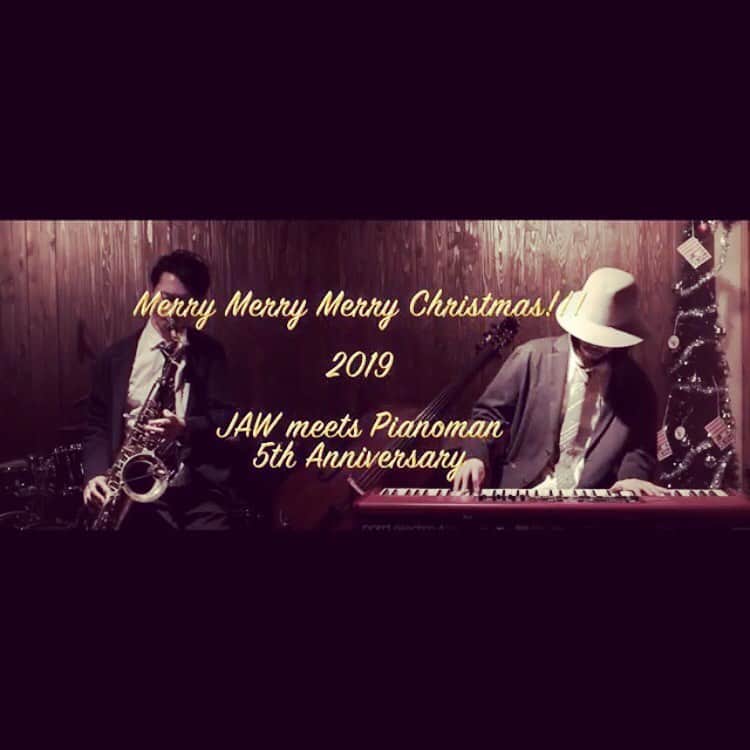 YoYoさんのインスタグラム写真 - (YoYoInstagram)「Merry Merry Merry Christmas！！！2019 ↓↓↓↓↓↓↓↓↓ https://youtu.be/IdZWfbyufYY  by JAW meets Pianoman  #jawmeetspianoman #christmassession」12月25日 13時07分 - yoyo_soffet