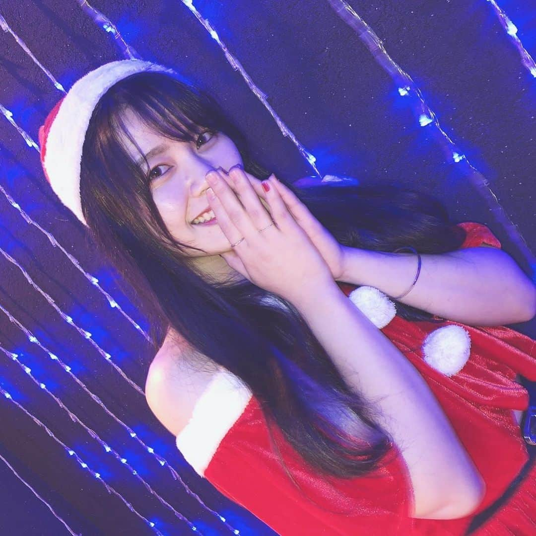 谷中唯彩さんのインスタグラム写真 - (谷中唯彩Instagram)「みんなどんなChristmas過ごしたの〜🎄🎅🏻 . #yuisa #erg #christmas #santaclaus #サンタさん #🎅🏻 #크리스마스」12月25日 23時59分 - yuisa_erg